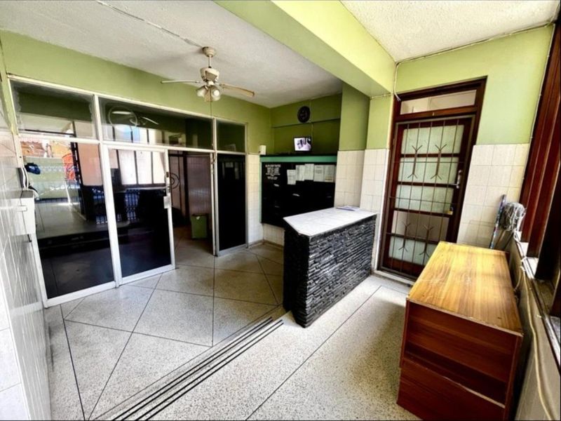 Apartment For Sale In Durban - Photo 2
