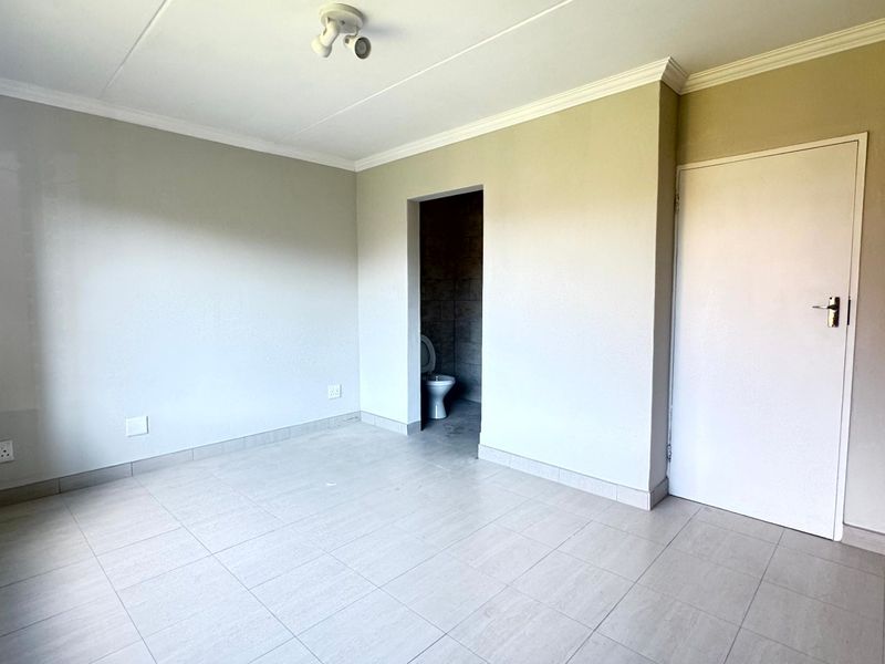 Apartment For Sale In Midrand - Photo 10