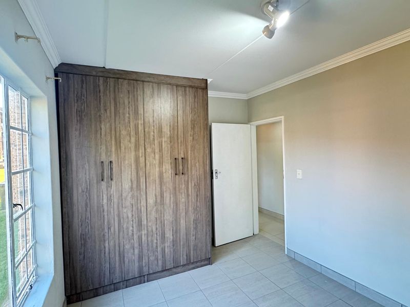 Apartment For Sale In Midrand - Photo 8