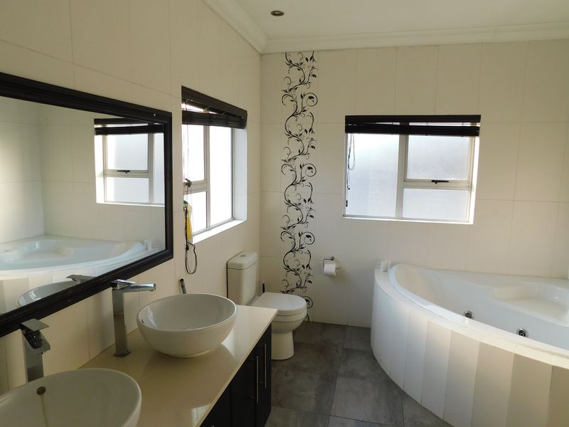 House For Sale In Boksburg - Photo 5