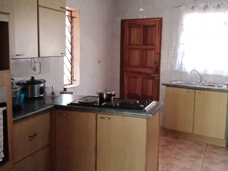 House For Sale In Nigel - Photo 3