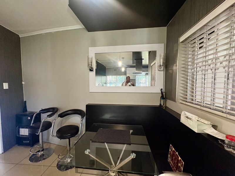 House For Sale In Johannesburg - Photo 3