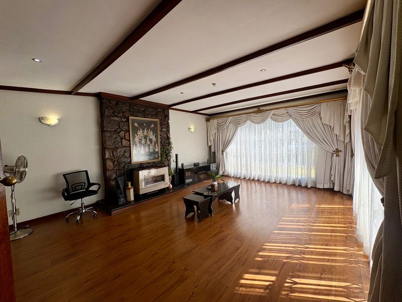 House For Sale In Johannesburg - Photo 5