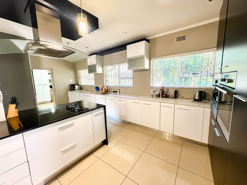 House For Sale In Johannesburg - Photo 1