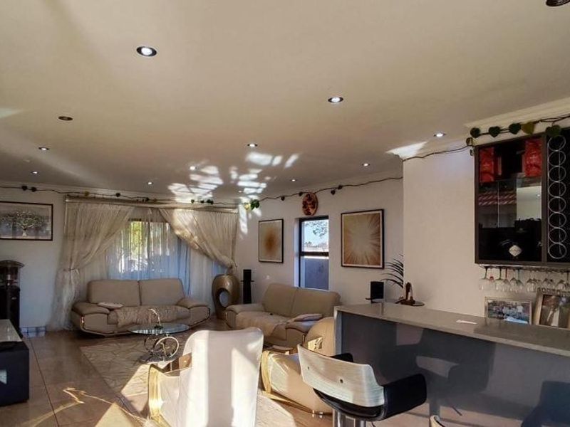 House For Sale In Boksburg - Photo 7