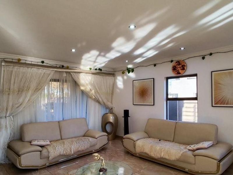 House For Sale In Boksburg - Photo 6
