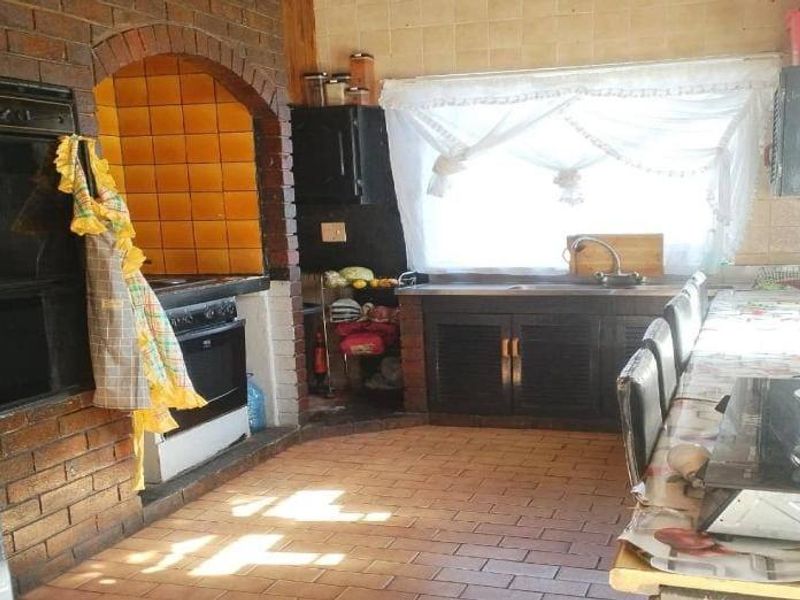 House For Sale In Johannesburg - Photo 3