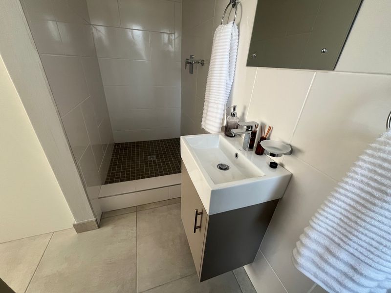 Apartment For Sale In Randburg - Photo 3