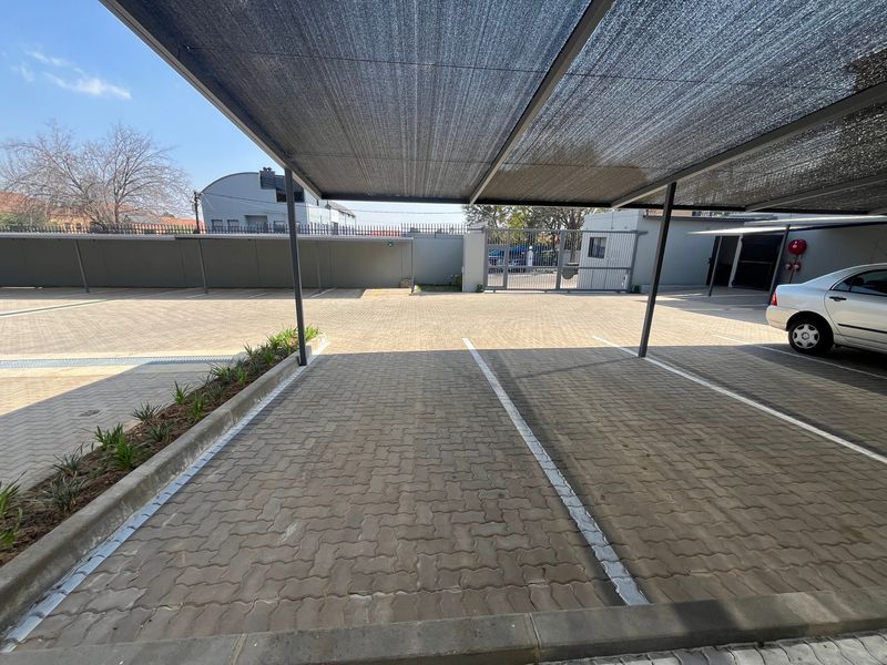 Apartment For Sale In Randburg - Photo 9