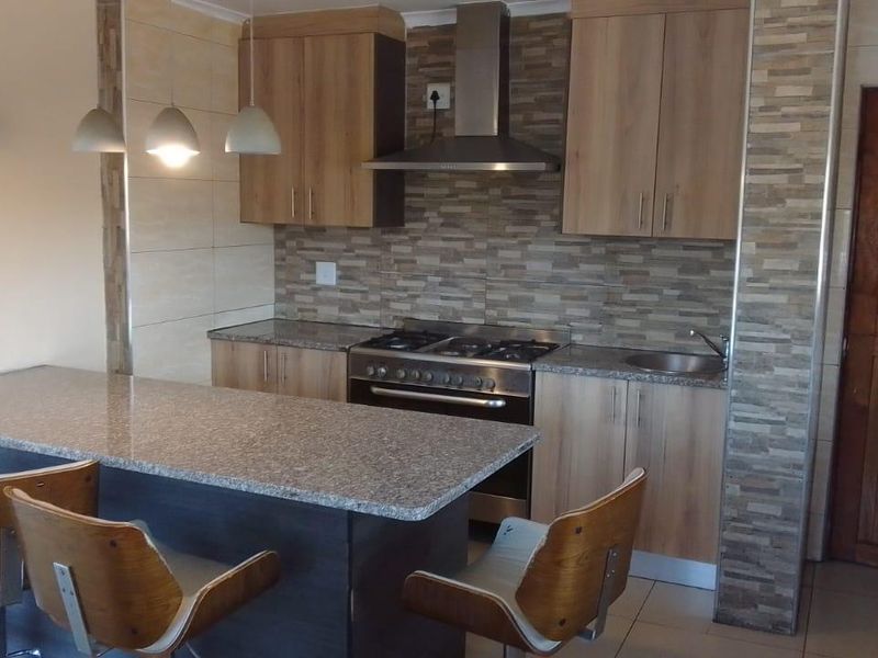 House Rental Monthly In Kempton Park - Photo 9