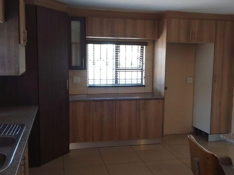 House Rental Monthly In Kempton Park - Photo 8