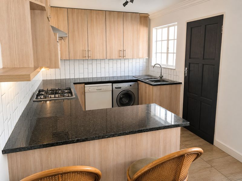 Townhouse For Sale In Kempton Park - Photo 9