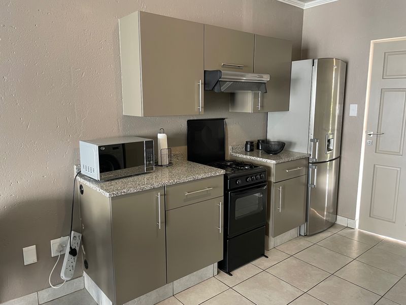Apartment For Sale In Sandton - Photo 6