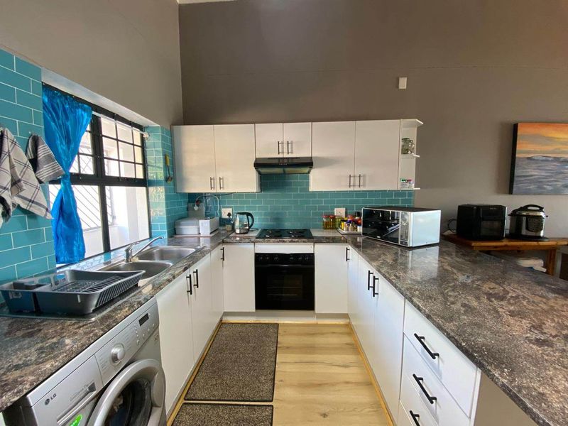 Apartment For Sale In Mossel Bay - Photo 8