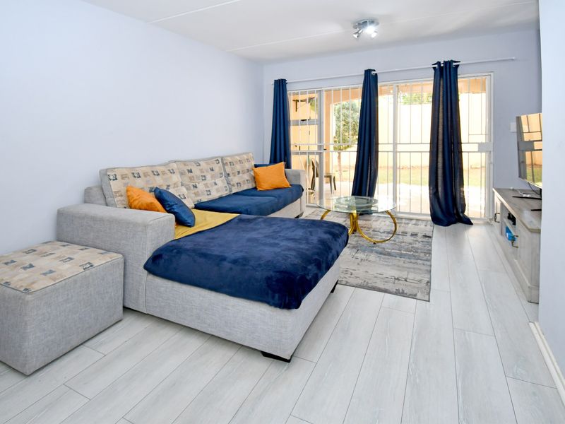 Apartment For Sale In Randburg - Photo 4