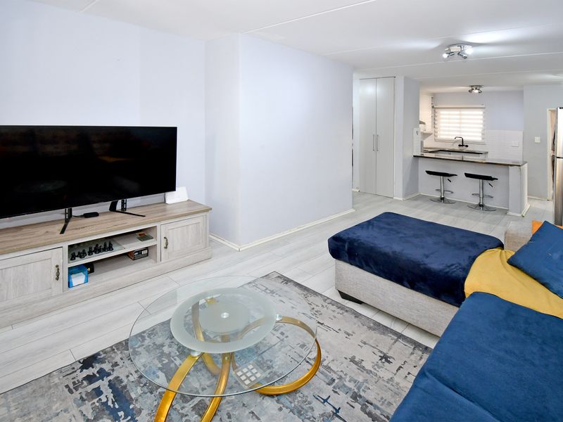 Apartment For Sale In Randburg - Photo 5