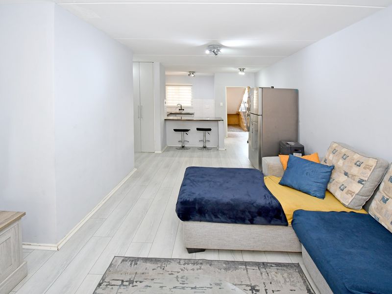 Apartment For Sale In Randburg - Photo 6
