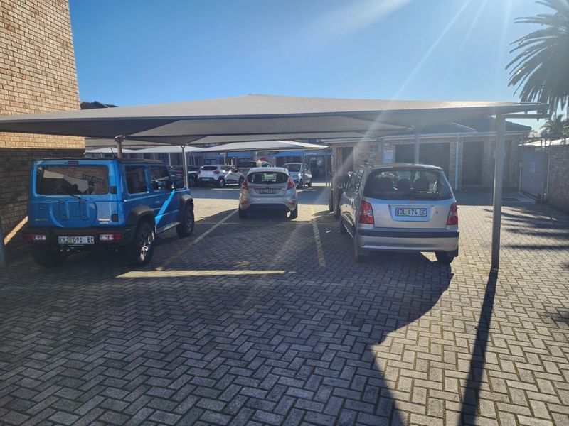 Townhouse For Sale In Port Elizabeth - Photo 4