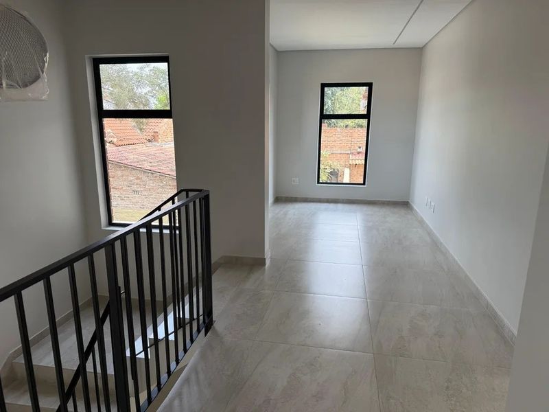 Cluster Rental Monthly In Midrand - Photo 5