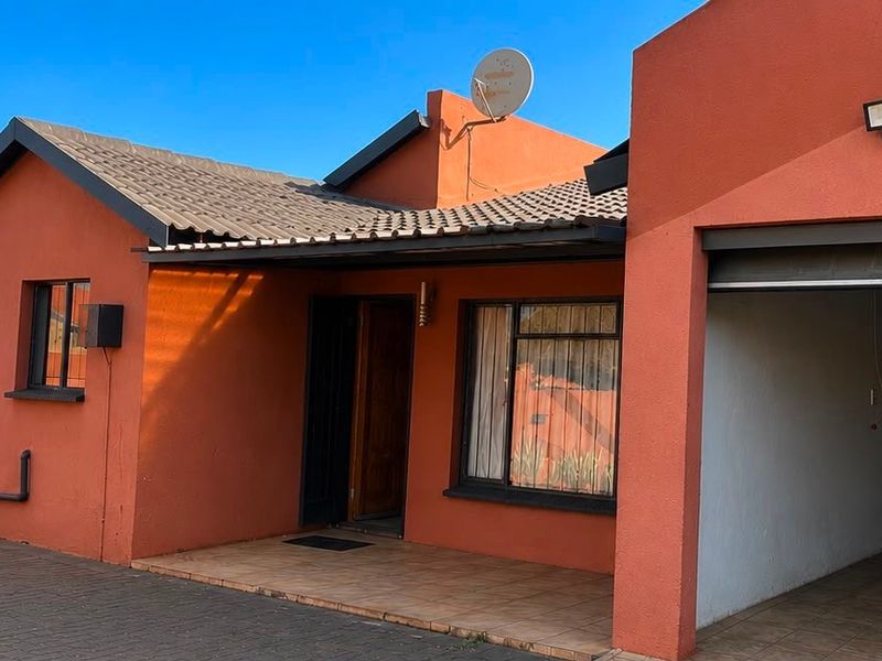 House For Sale In Soweto - Photo 3
