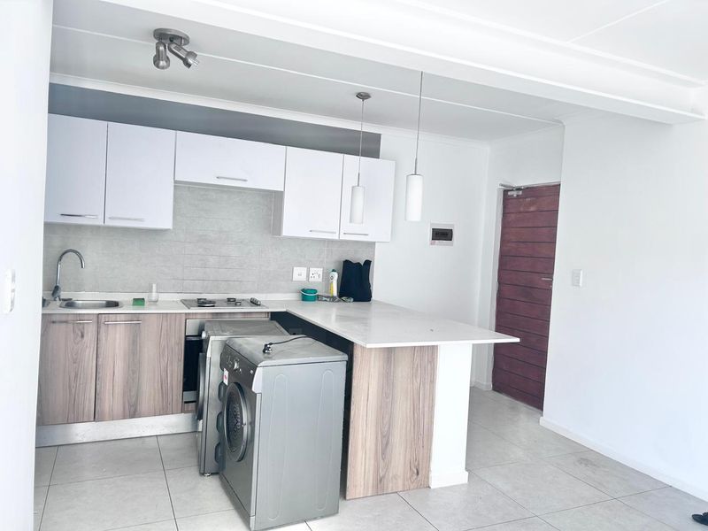 Apartment Rental Monthly In Edenvale - Photo 3