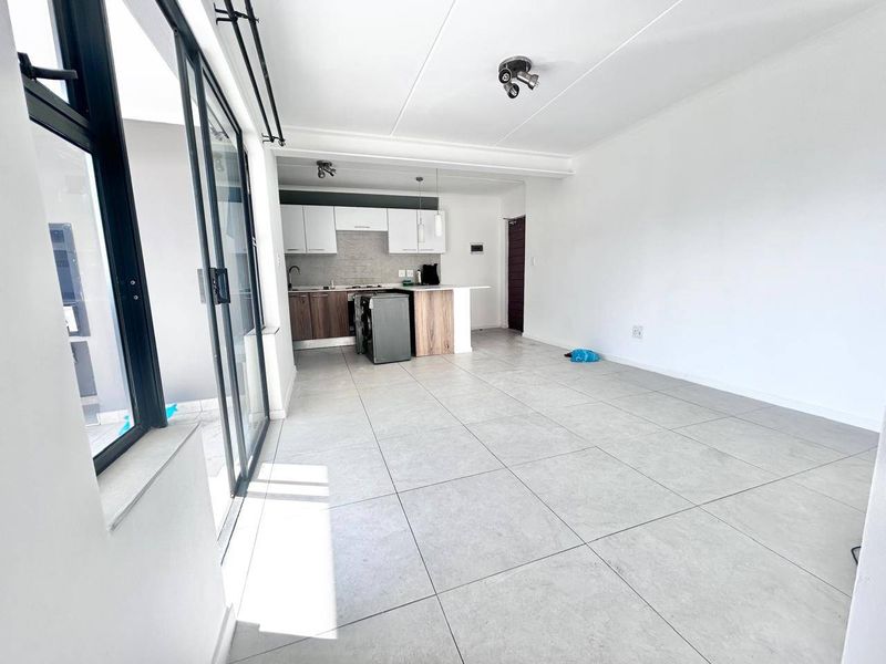 Apartment Rental Monthly In Edenvale - Photo 1