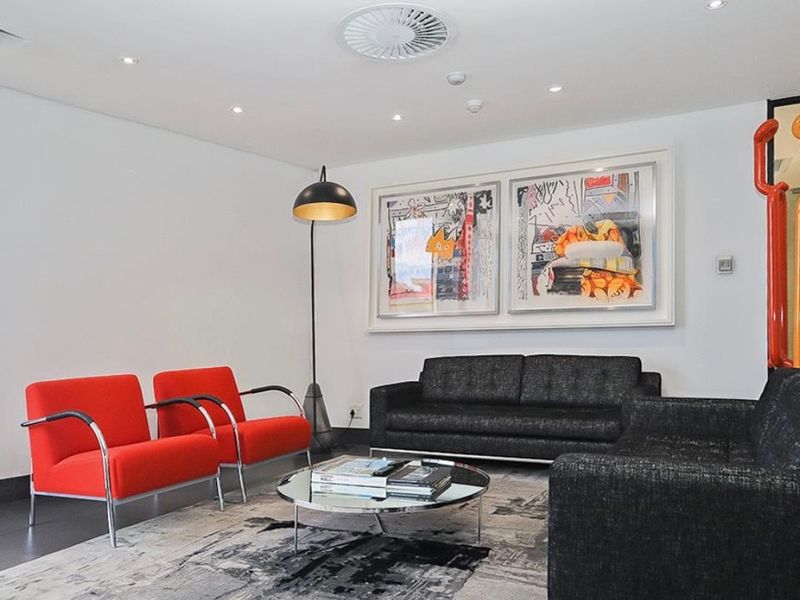 Commercial Rental Monthly In Sandton - Photo 6
