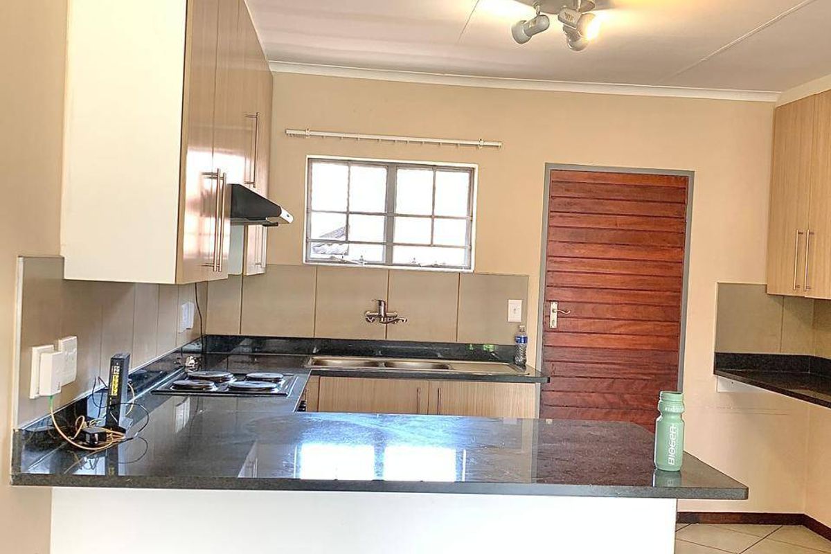Townhouse For Sale In Midrand - Photo 4