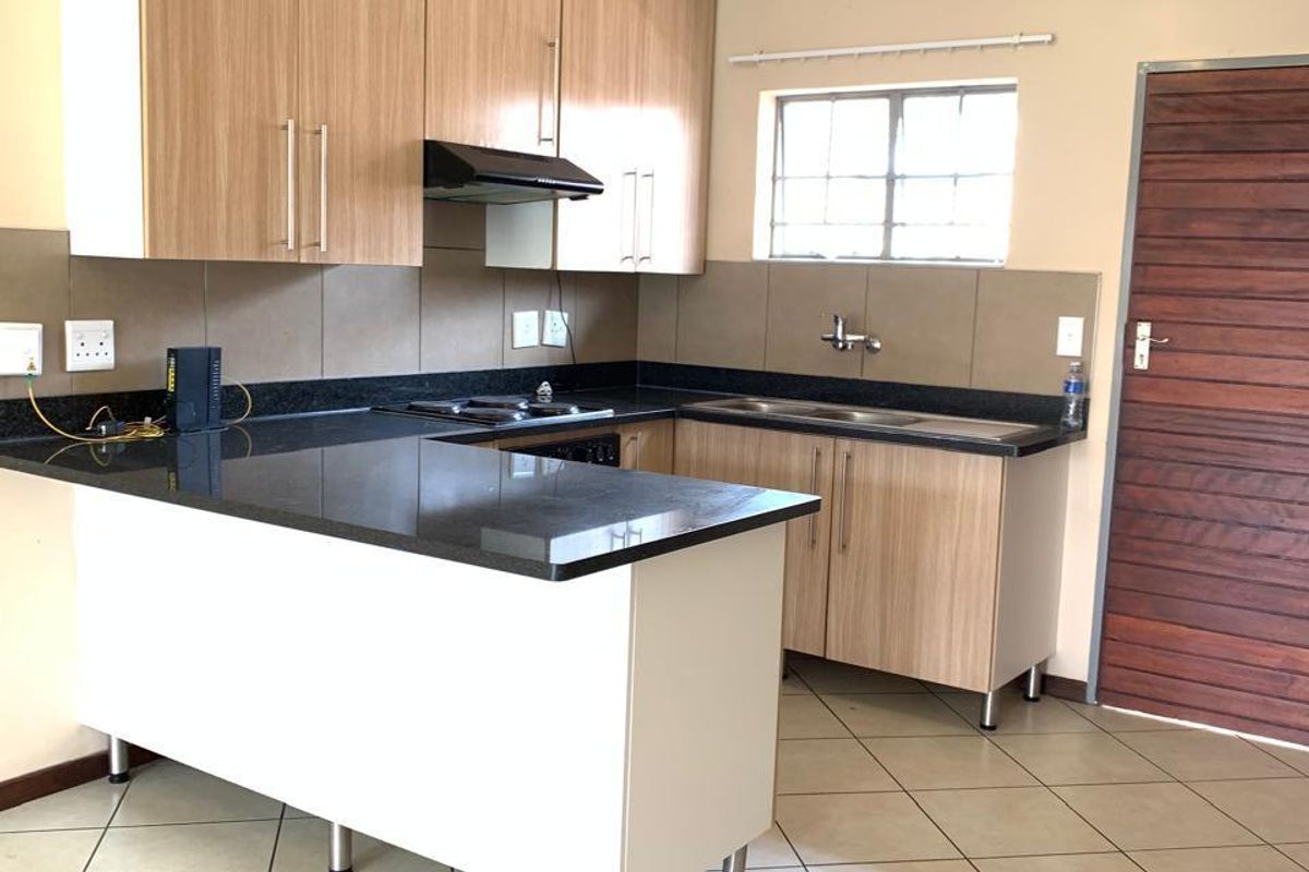 Townhouse For Sale In Midrand - Photo 5