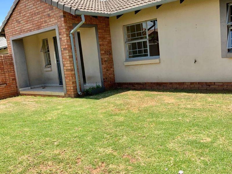 Townhouse For Sale In Midrand - Photo 1