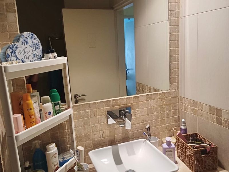 Apartment For Sale In Sandton - Photo 7