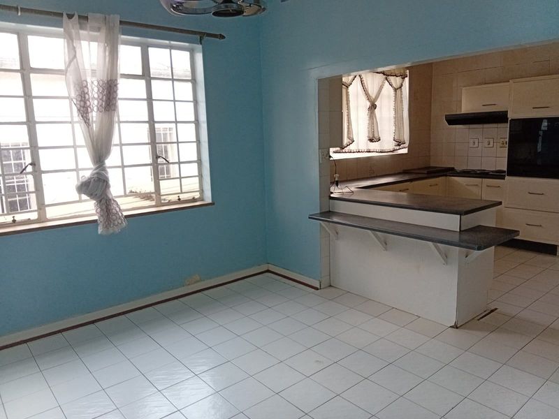 House For Sale In Johannesburg - Photo 3