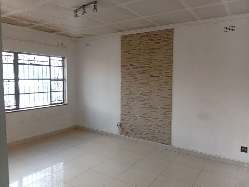 House For Sale In Johannesburg - Photo 8