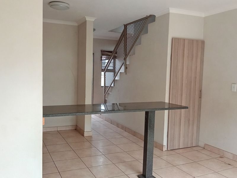 Townhouse For Sale In Witbank - Photo 3