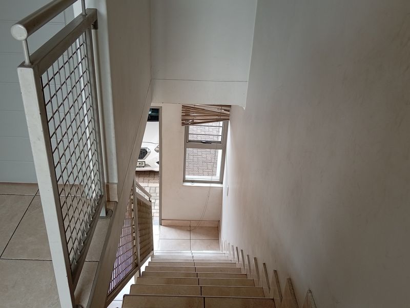 Townhouse For Sale In Witbank - Photo 9