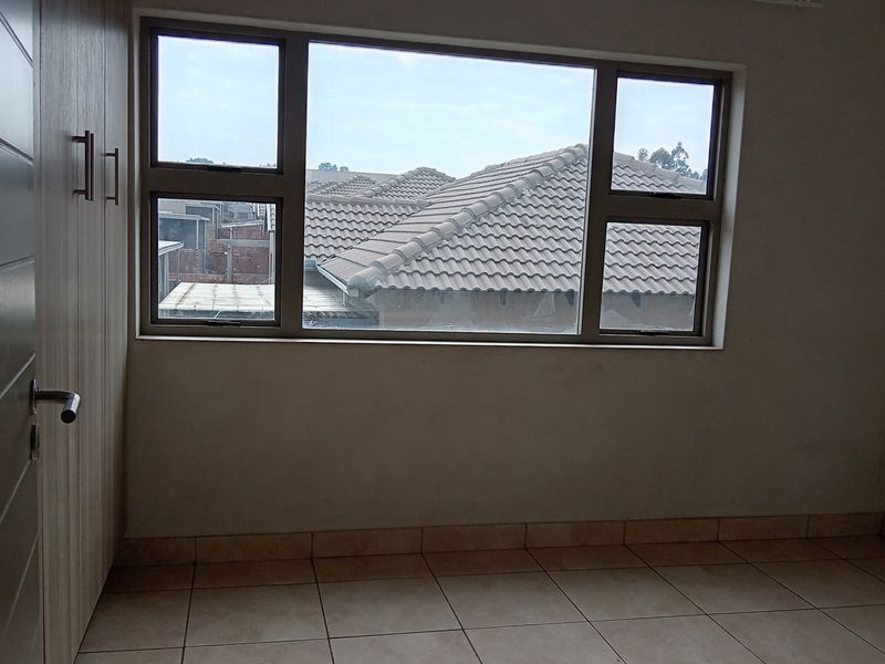 Townhouse For Sale In Witbank - Photo 5