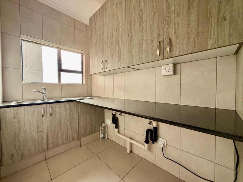 Townhouse Rental Monthly In Bloemfontein - Photo 10