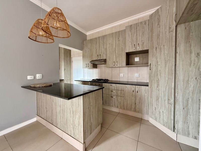 Townhouse Rental Monthly In Bloemfontein - Photo 8