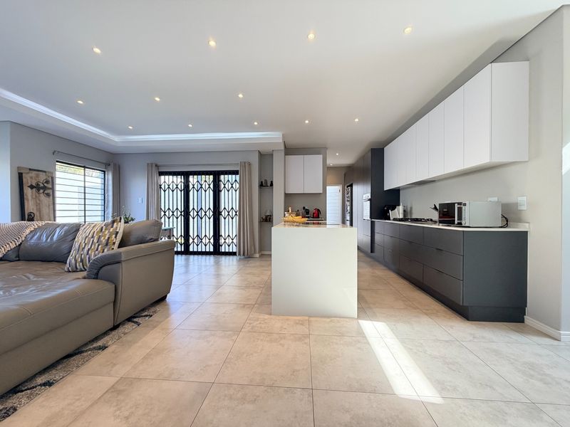 House For Sale In Sandton - Photo 1
