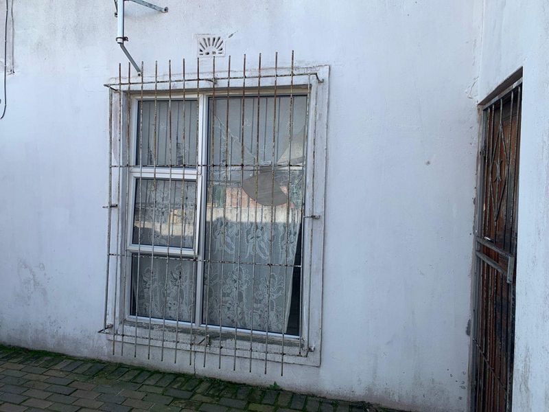 House For Sale In Khayelitsha - Photo 3