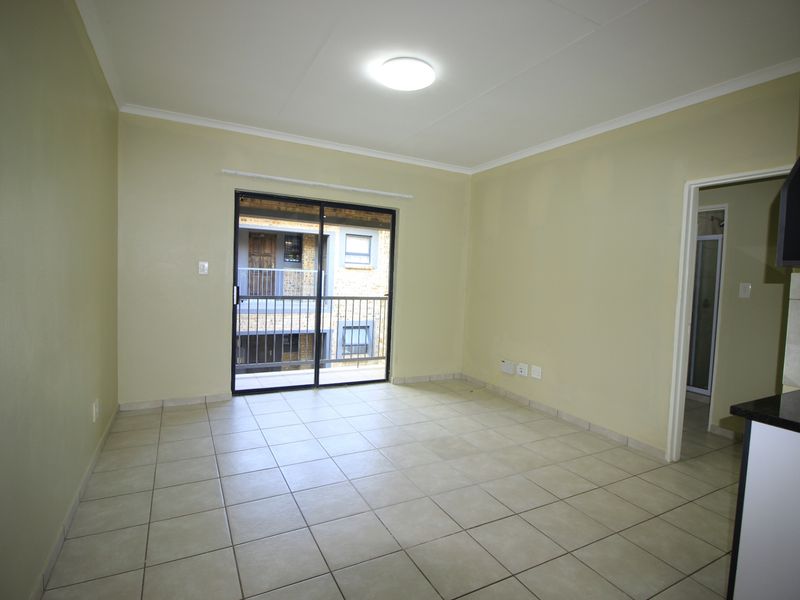 Apartment Rental Monthly In Benoni - Photo 10