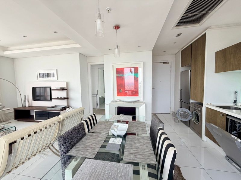 Apartment Rental Monthly In Sandton - Photo 2
