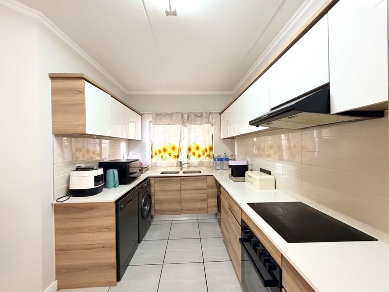 Apartment Rental Monthly In Midrand - Photo 1