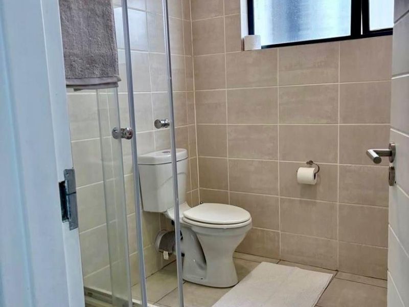 Apartment Rental Monthly In Sandton - Photo 3