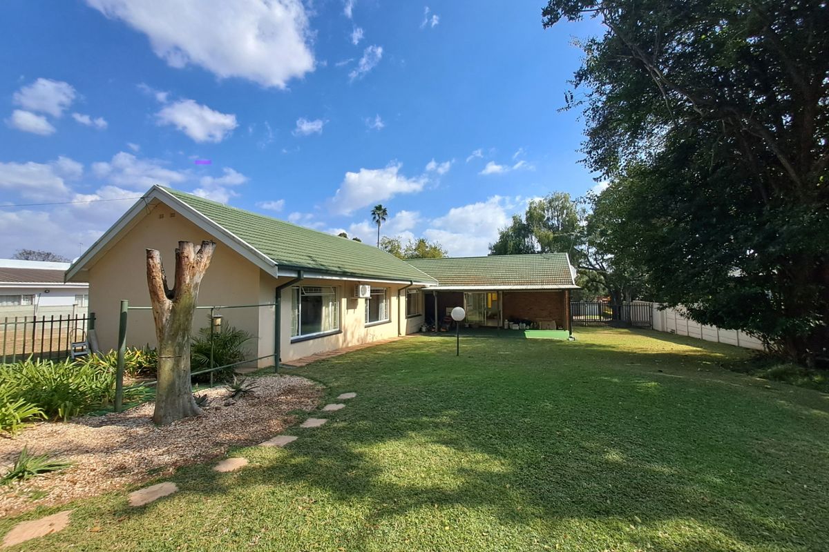 House For Sale In Polokwane - Photo 4
