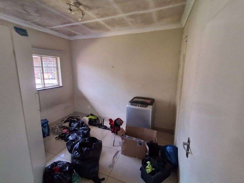 Apartment For Sale In Benoni - Photo 9