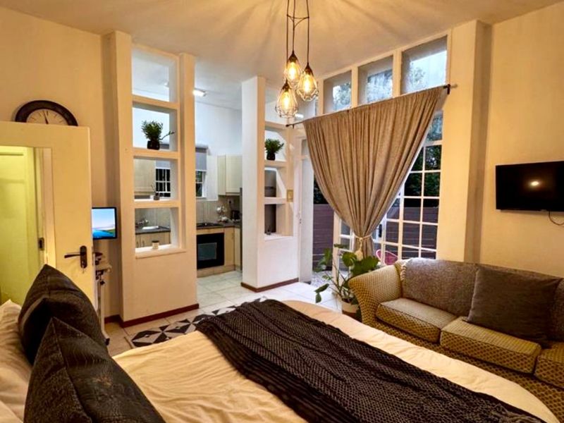 Apartment Rental Monthly In Sandton - Photo 10
