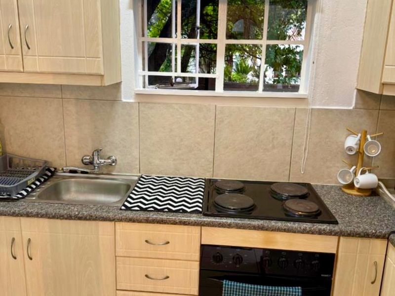 Apartment Rental Monthly In Sandton - Photo 5