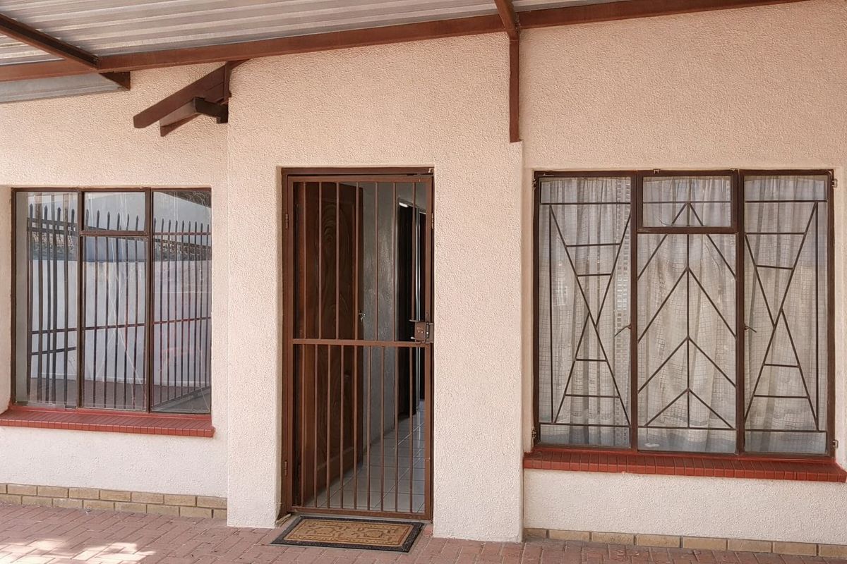 House For Sale In Soshanguve - Photo 2