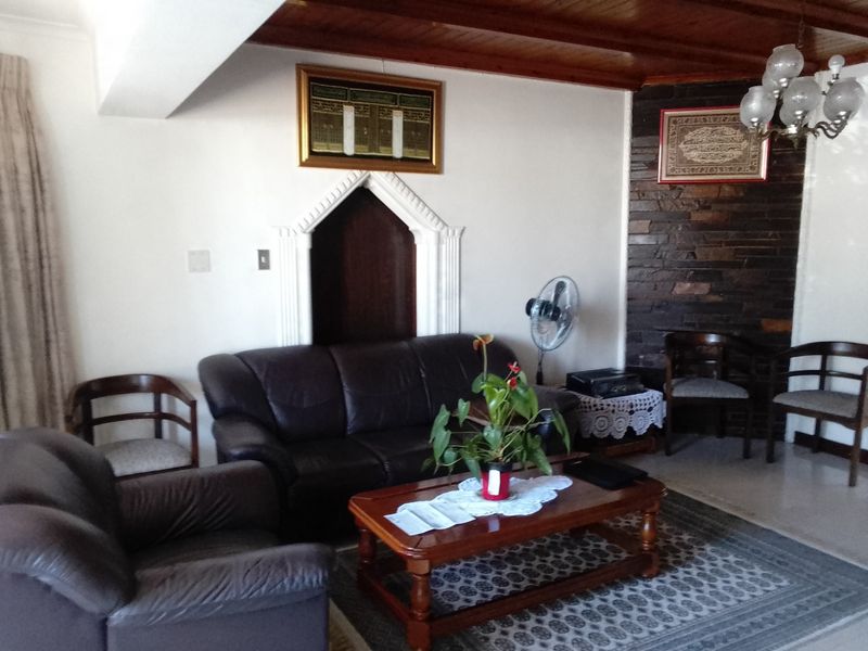 House For Sale In Parow - Photo 9